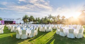 איך השכרת פינות ישיבה לאירועים משדרגת כל חגיגה